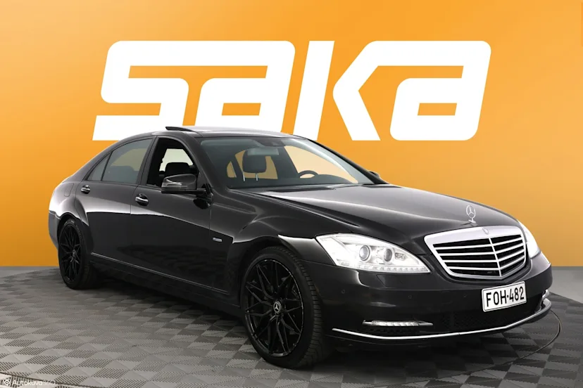 Mercedes-Benz S