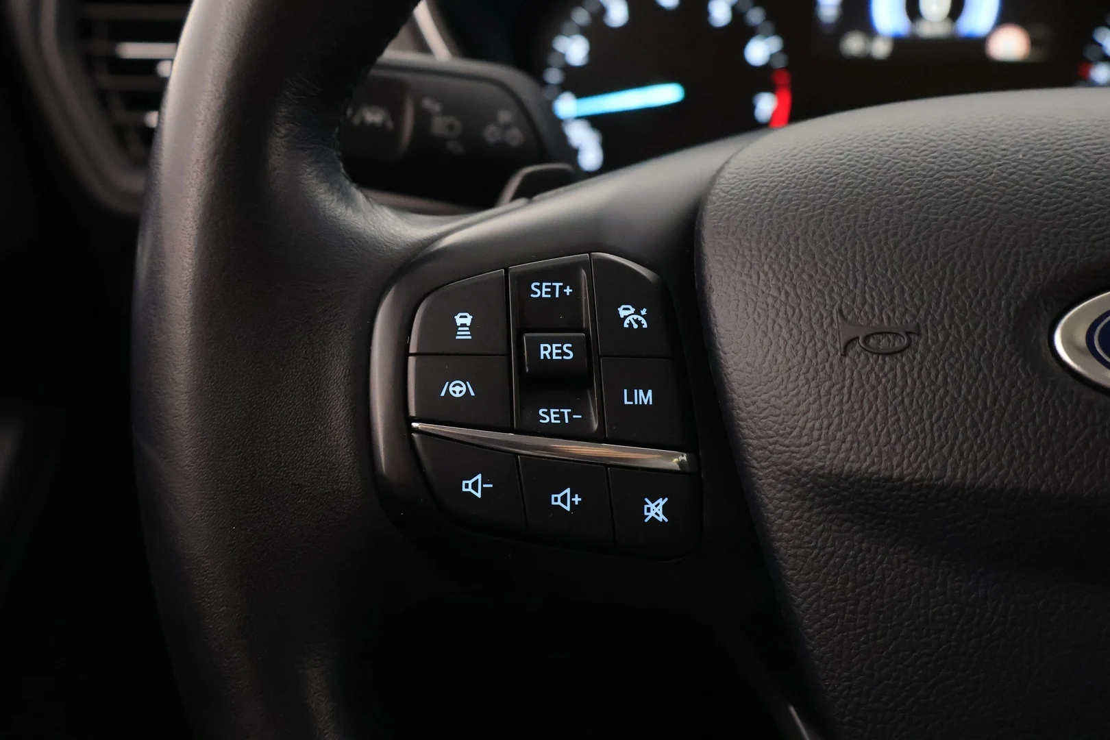 Car Image - 4qaYfWlxET0uqD8QRV9X5N