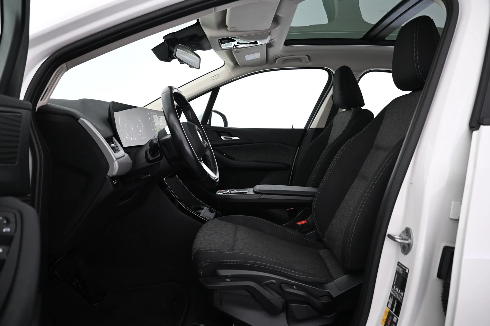 Car Image - 2mvvFOf3IpWnoOP29toA17