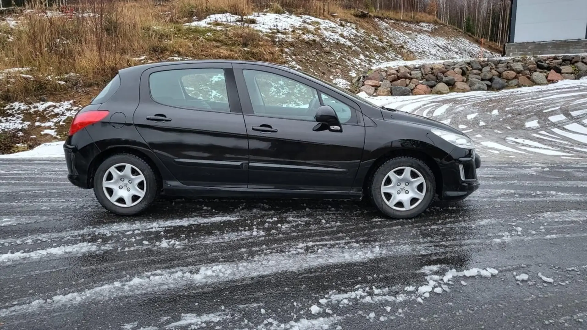 Car Image - 3tJnTDdvARh44gy9Vi4dfJ