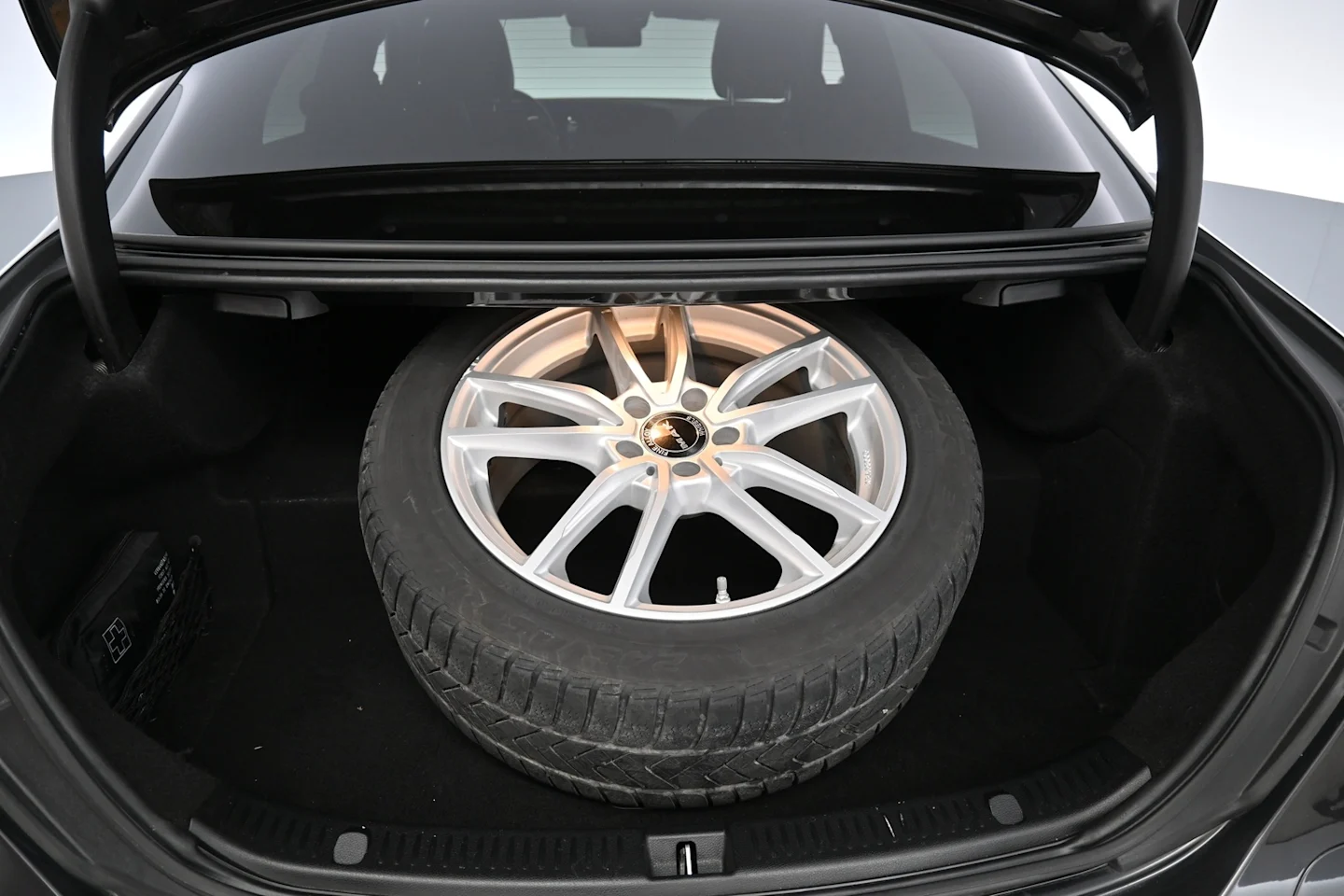 Car Image - eLJ0zJiDitG1csoRkrdW4