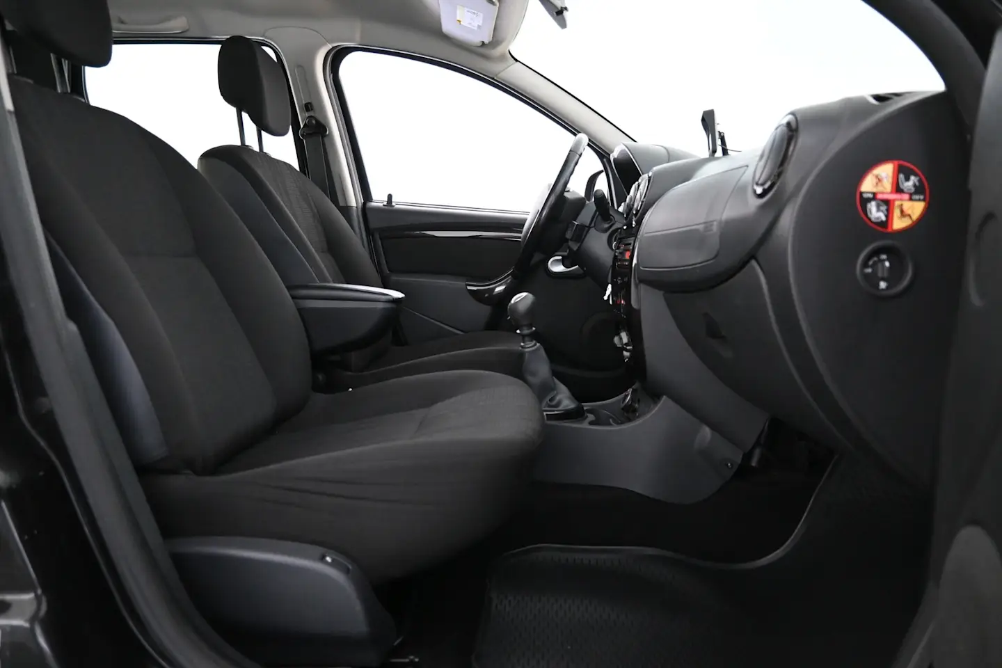 Car Image - FH0xSYGWIhjmWGdmv5fL2