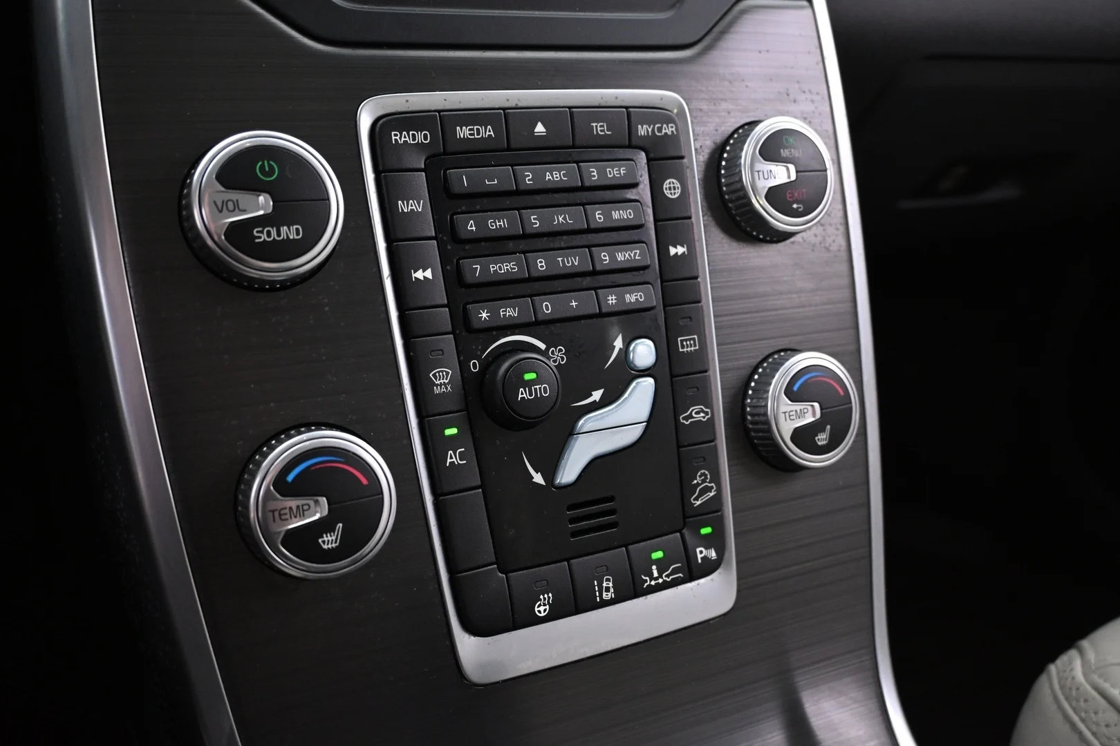 Car Image - 6EoKr2Oxc3DIiArkhc9LRu