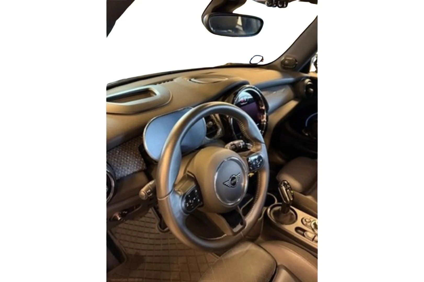Car Image - jrkcaeJfUDAE2so9kLQnP