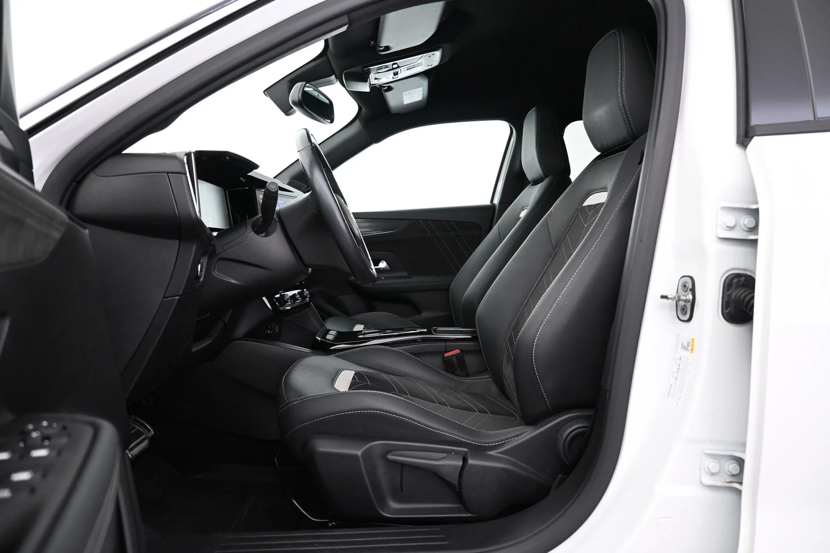 Car Image - KkFlQtqvVCppK6RAXkY9P