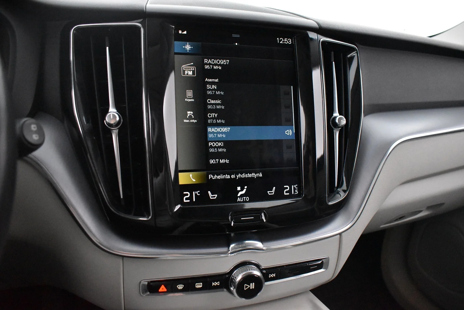 Car Image - 4V9pewDpmqK72xijPb7uMD