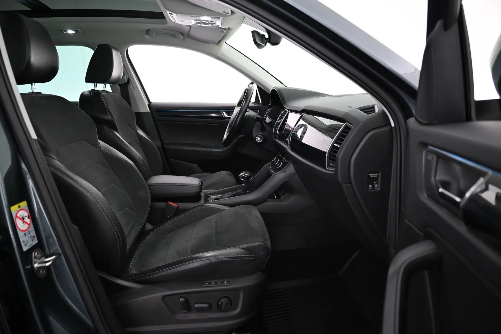Car Image - 4C80NqqGDtXKOM2sDBhuSp