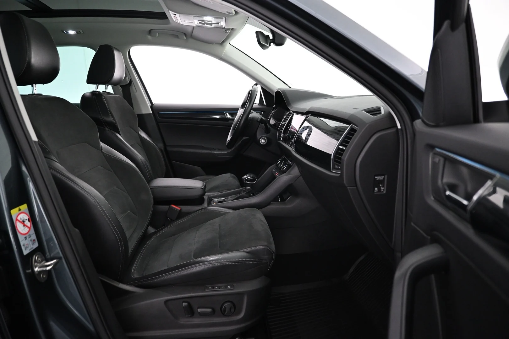 Car Image - 4C80NqqGDtXKOM2sDBhuSp