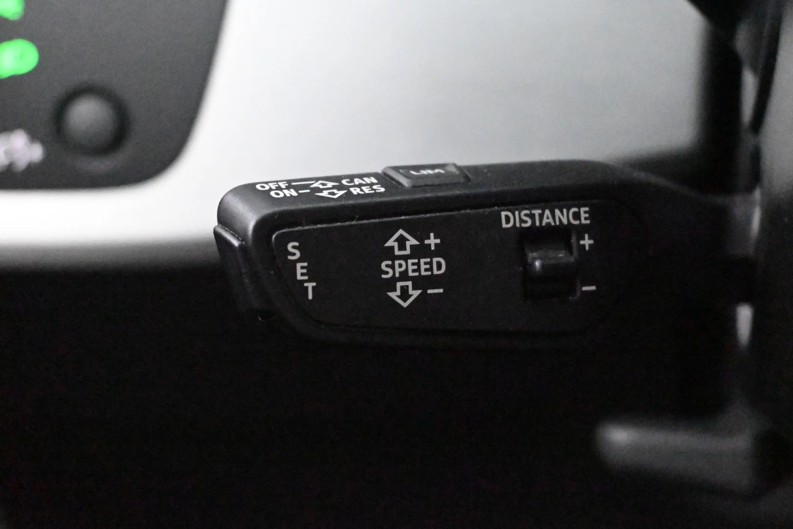 Car Image - EIEKUhBMwKNfCOkYIwOe0