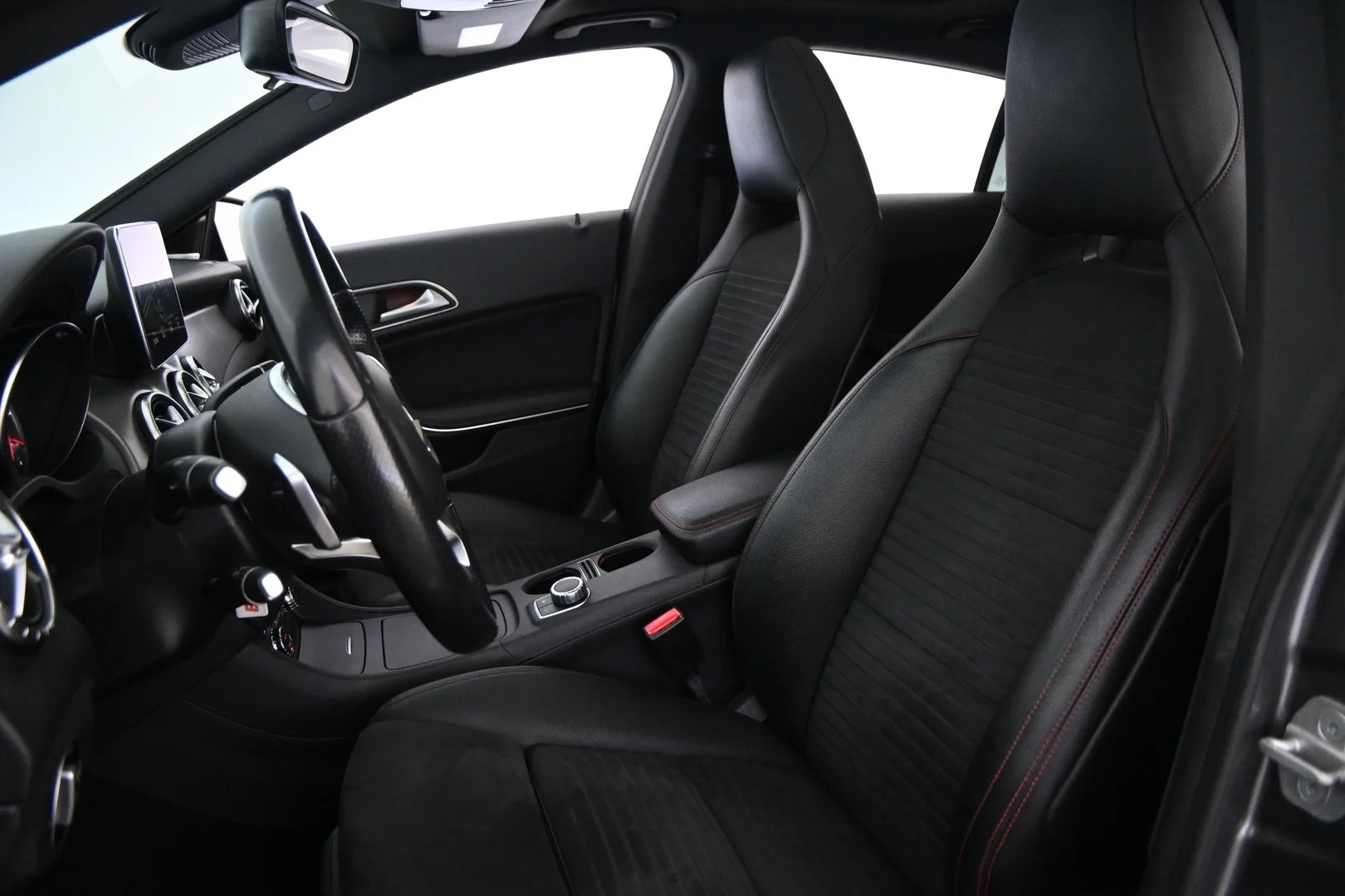 Car Image - 6IPkIGgoeb7jSvDNhLBKkJ