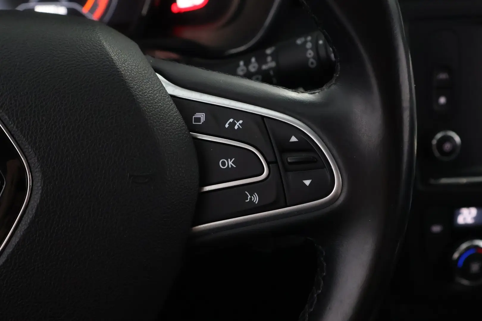 Car Image - 7gNPqmdEvCSMk00Xb3lSUl