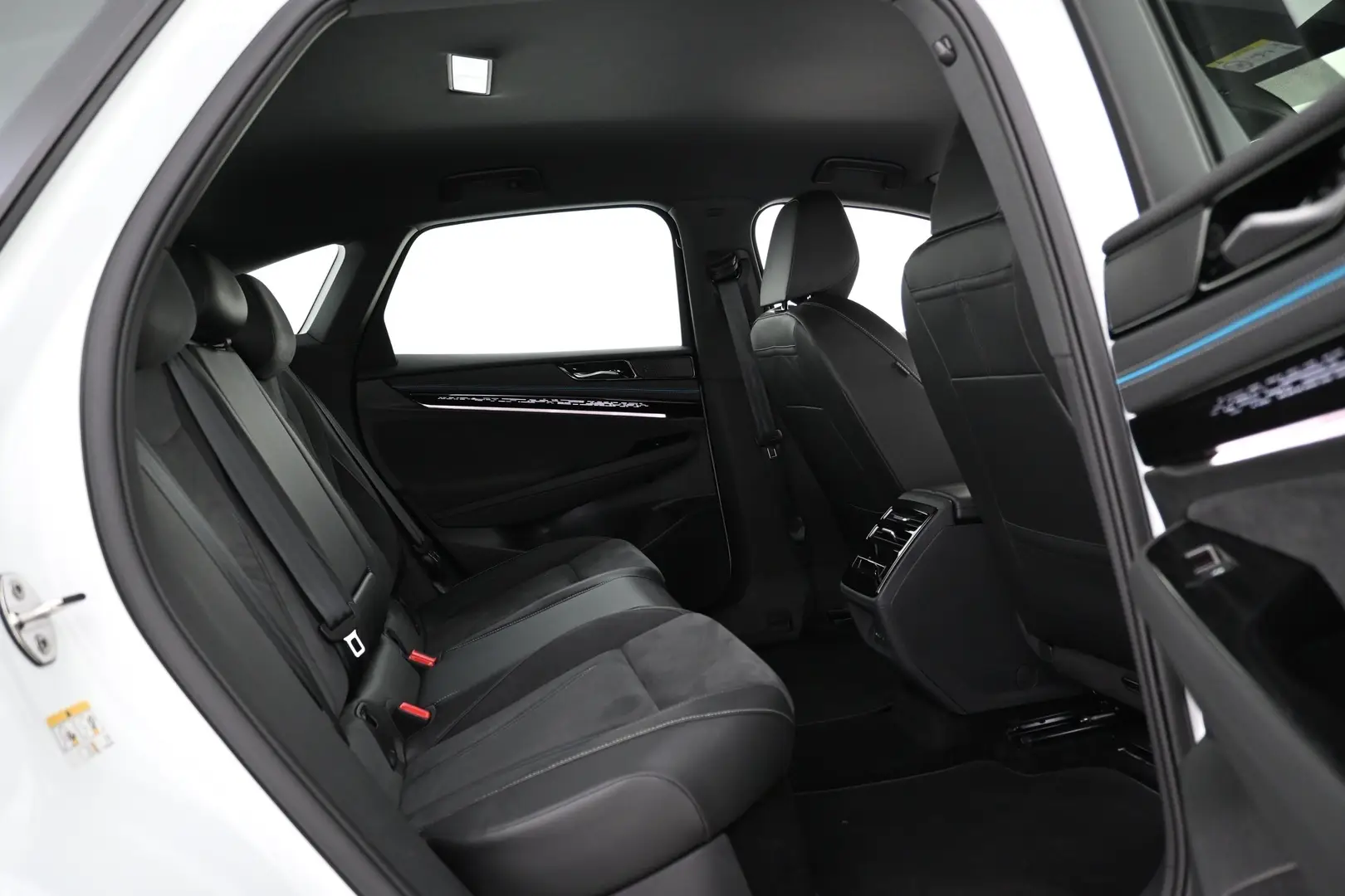 Car Image - 3WA0w2JlFmLKBLIH7T5iMe