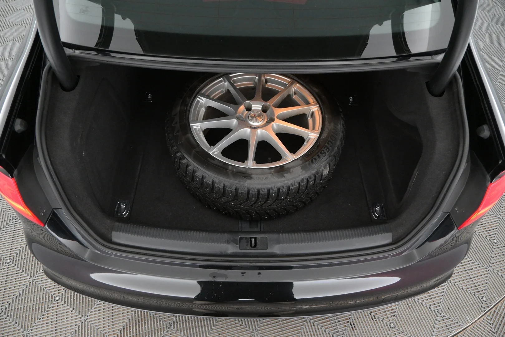Car Image - 7jTvbe8J92g02Lk6hVQQo2