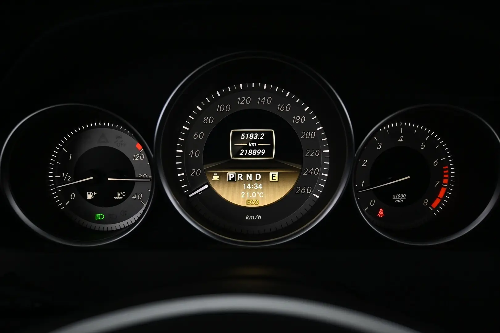 Car Image - Vd2DKOTgNk8j20LxE4E9e