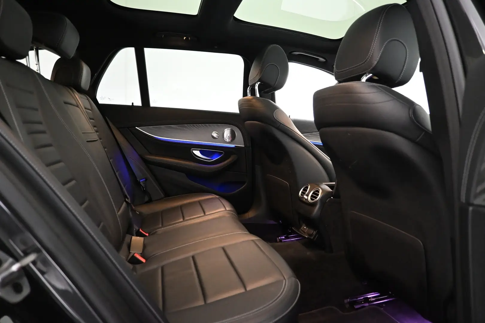 Car Image - 4CceUlSxhC6vLzOFDiMZWm