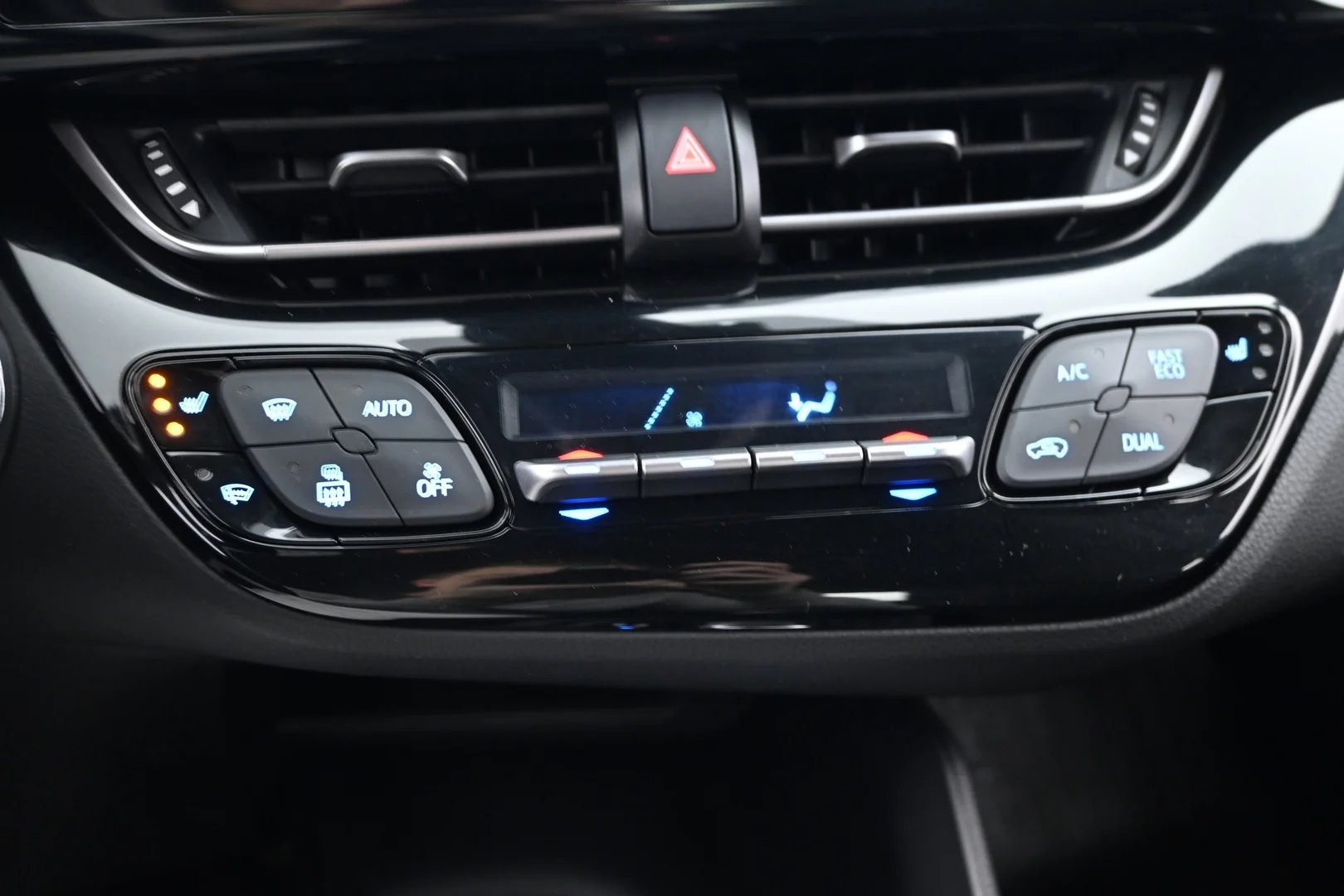 Car Image - T6xVQlhDrs1shUu7aFvrB