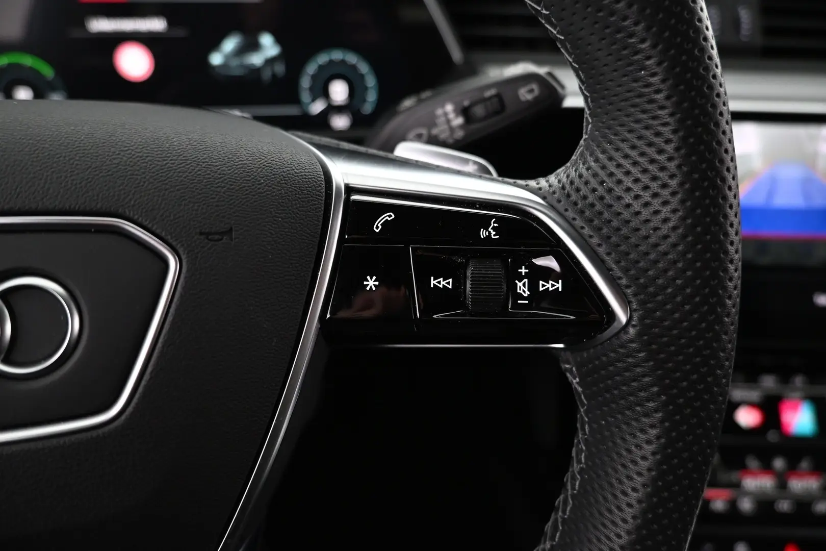 Car Image - G7NRYgIgJqqBdutQO3psc