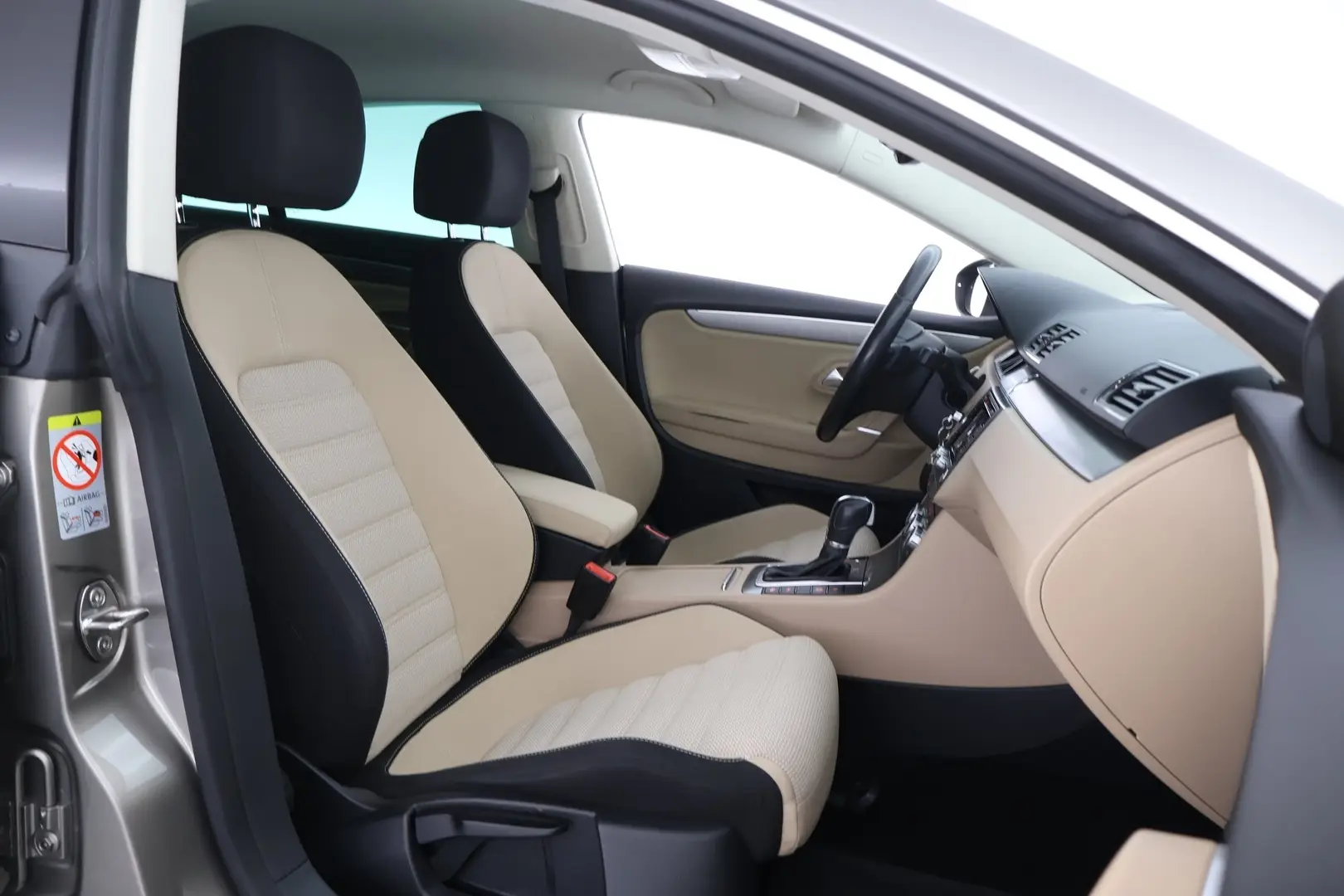 Car Image - 4cAWCTAfRbWRcS1B4Ab7xQ