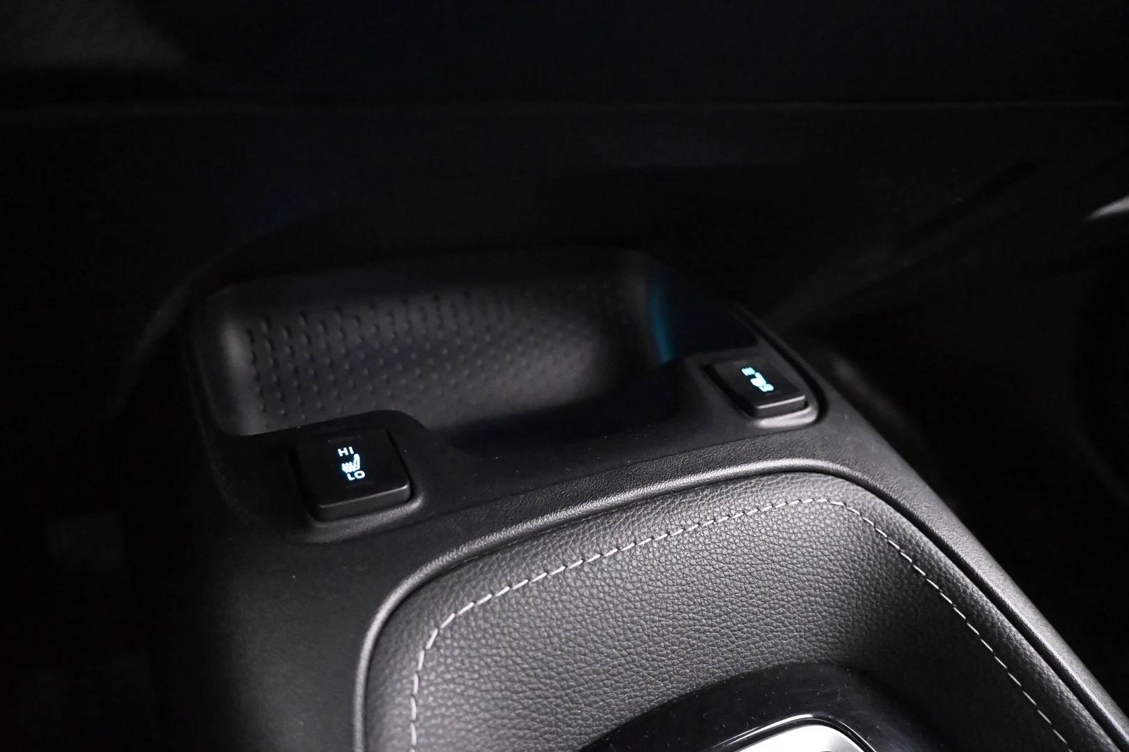 Car Image - 6Wbxcil9JmA24usogQKqtx