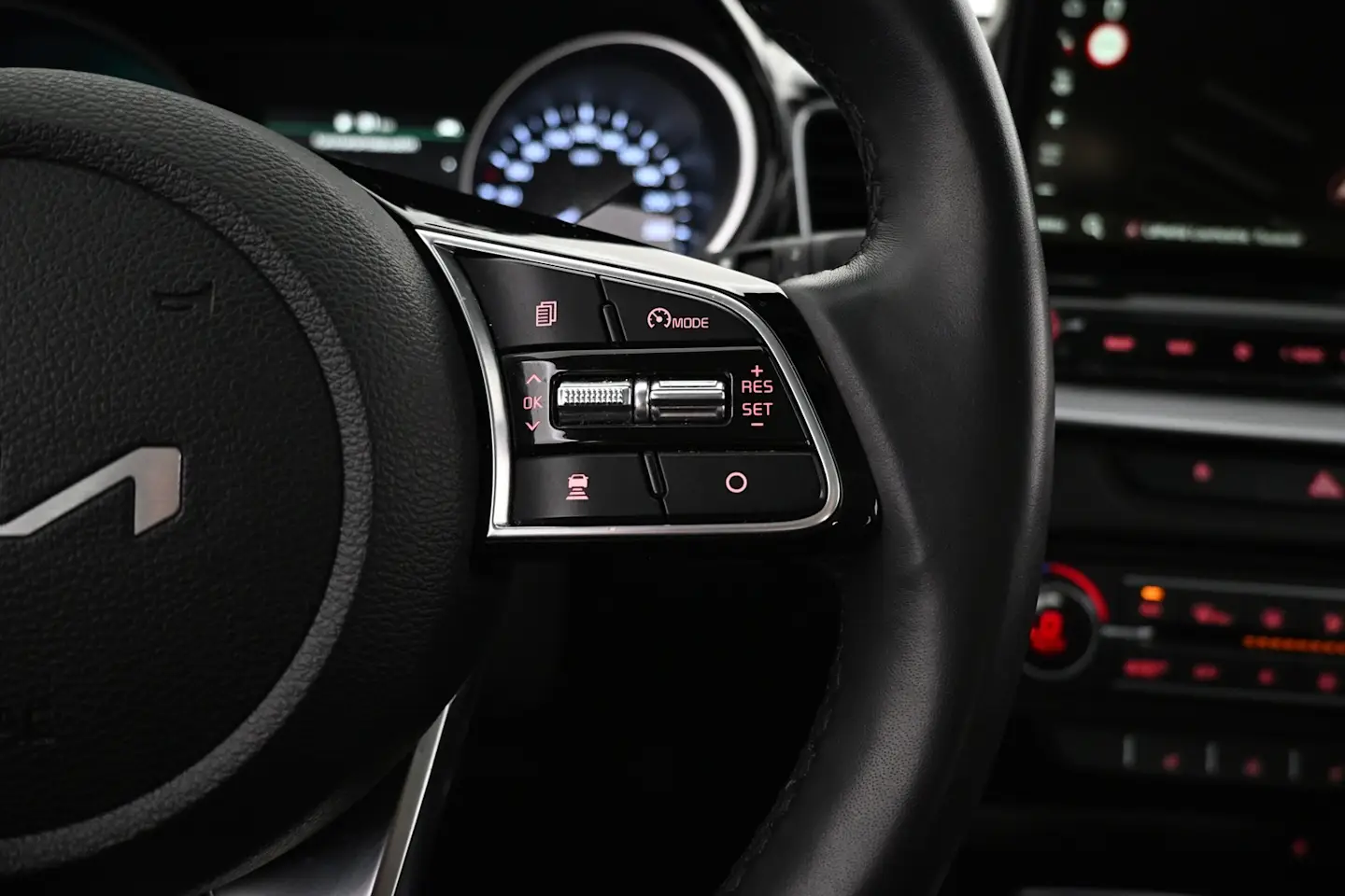 Car Image - mVzSH0z5FOjhJ8fPgX1cm