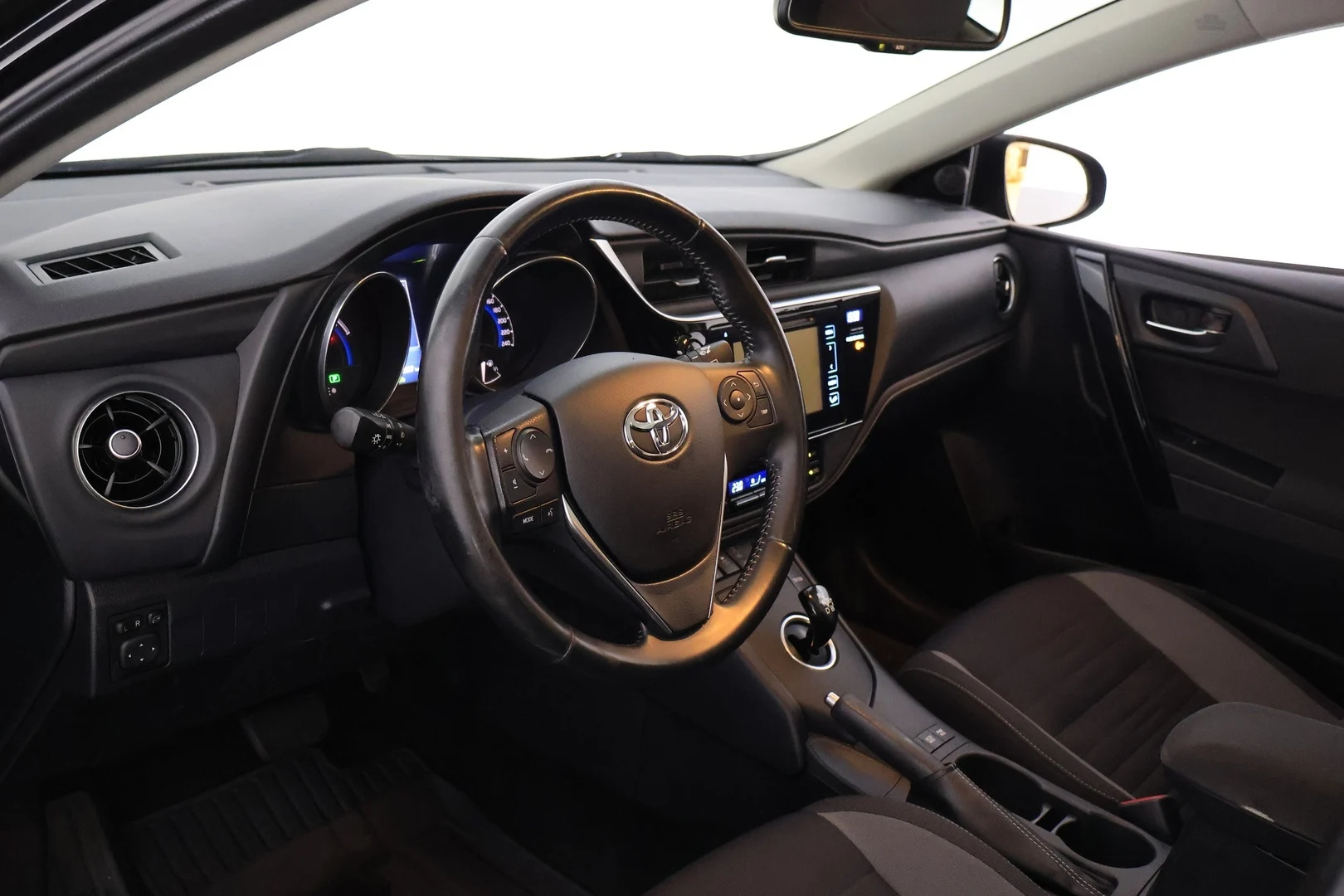 Car Image - 6yndvKqwWE9E2xqJR45MYL