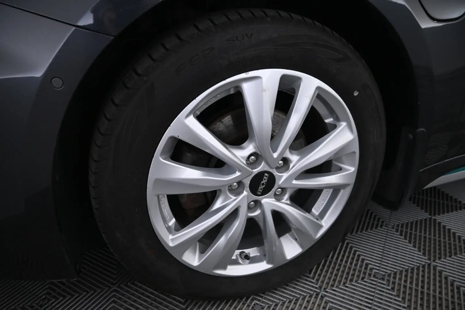 Car Image - 2iKhYbbW1Hu2n5Qz9ydLwJ