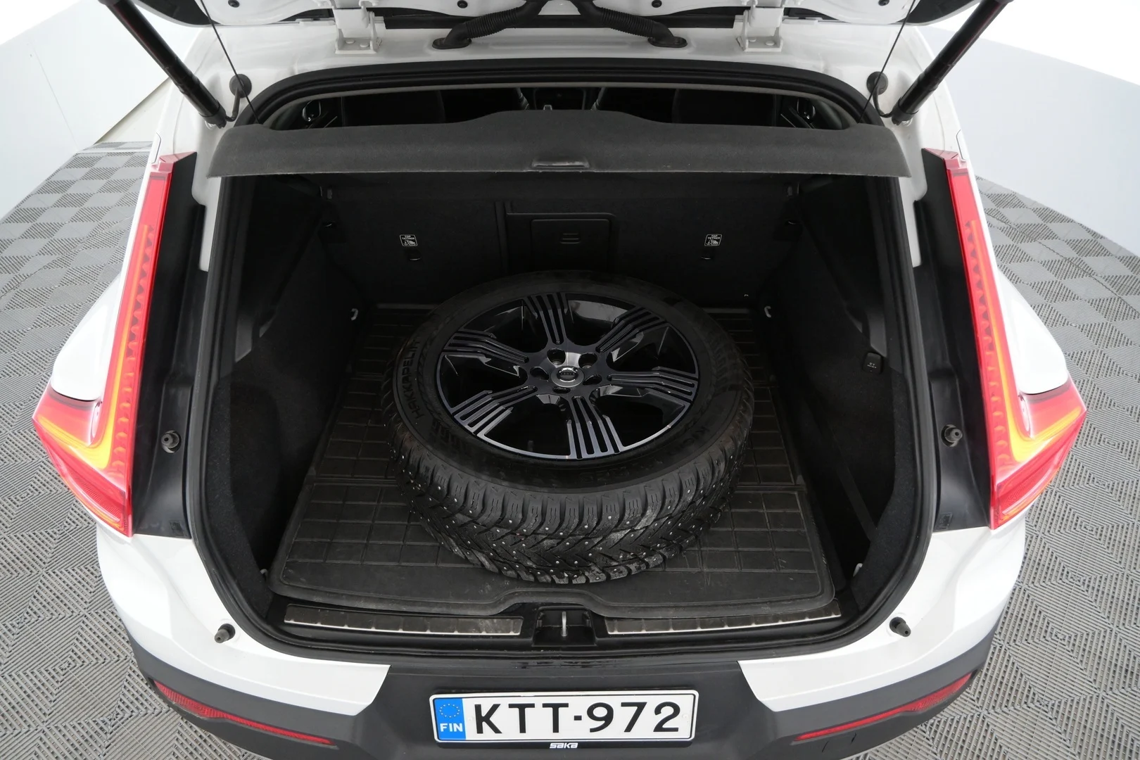 Car Image - 364Ii2QqmYt4E0XytHaLyq