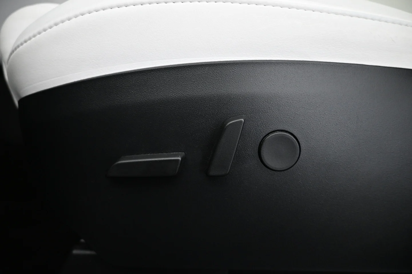 Car Image - 6wgkmkXncPQ3AyYF47vQZf
