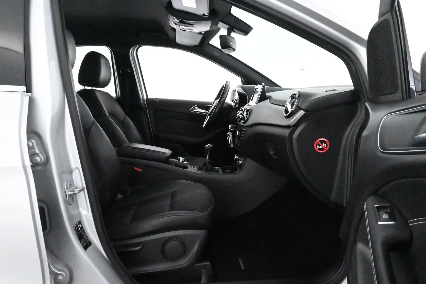 Car Image - 101yZpf2KpEGh7uISWLT2I