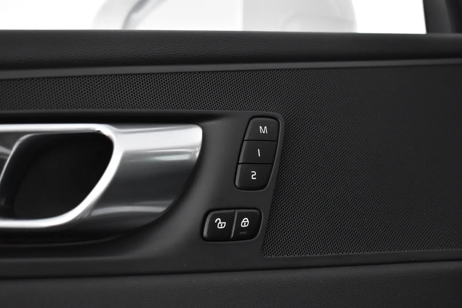 Car Image - 79rHmBjxjFkDAh9uuMyhrk