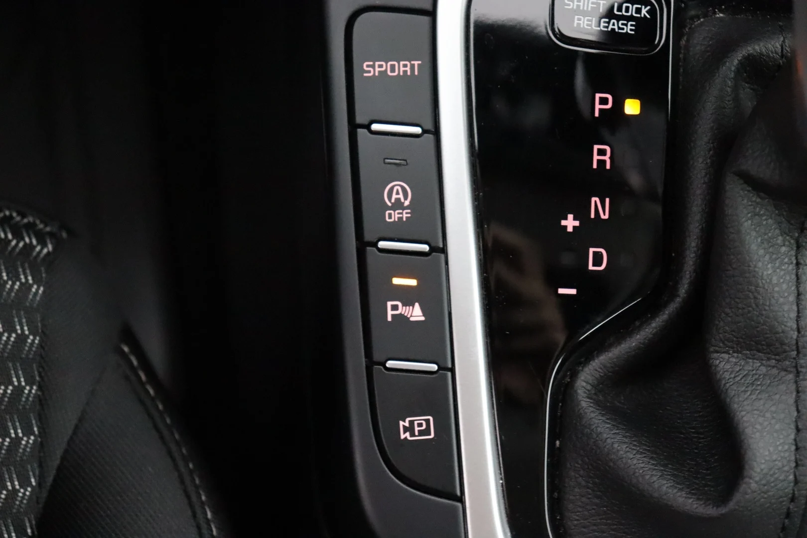 Car Image - 3lmCQnTHmW0NwpyDjke3ki