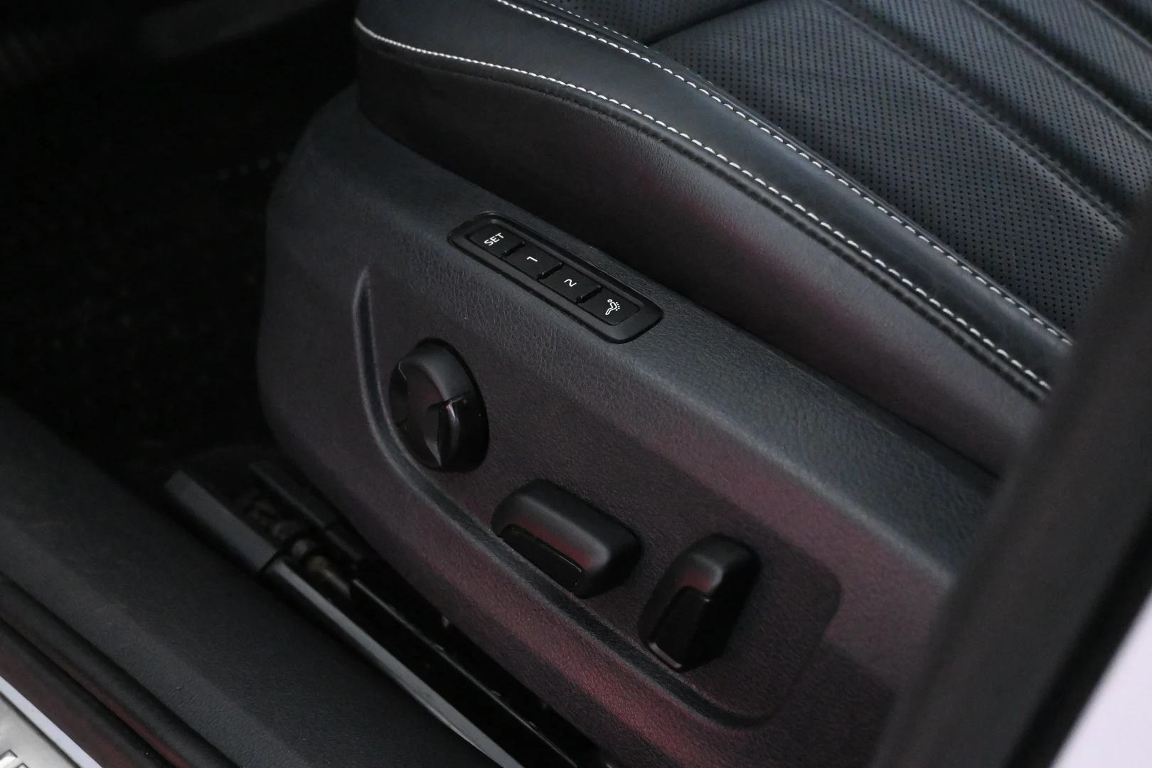 Car Image - 5PLYVYvykWJPMKQ0S0vq1E