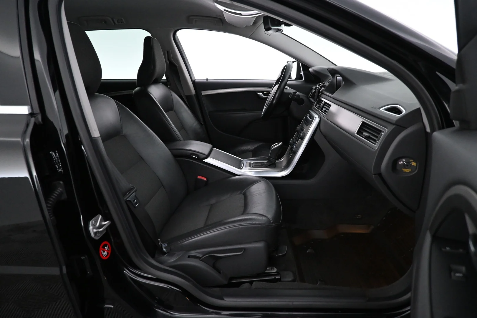 Car Image - 4Lg57iBolb09Vd9nrwFZVU