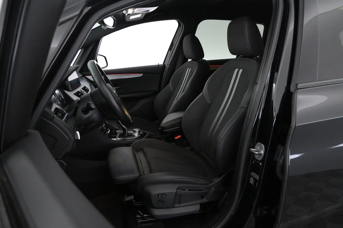 Car Image - 2yJERwbxyWITArISgBeMBa