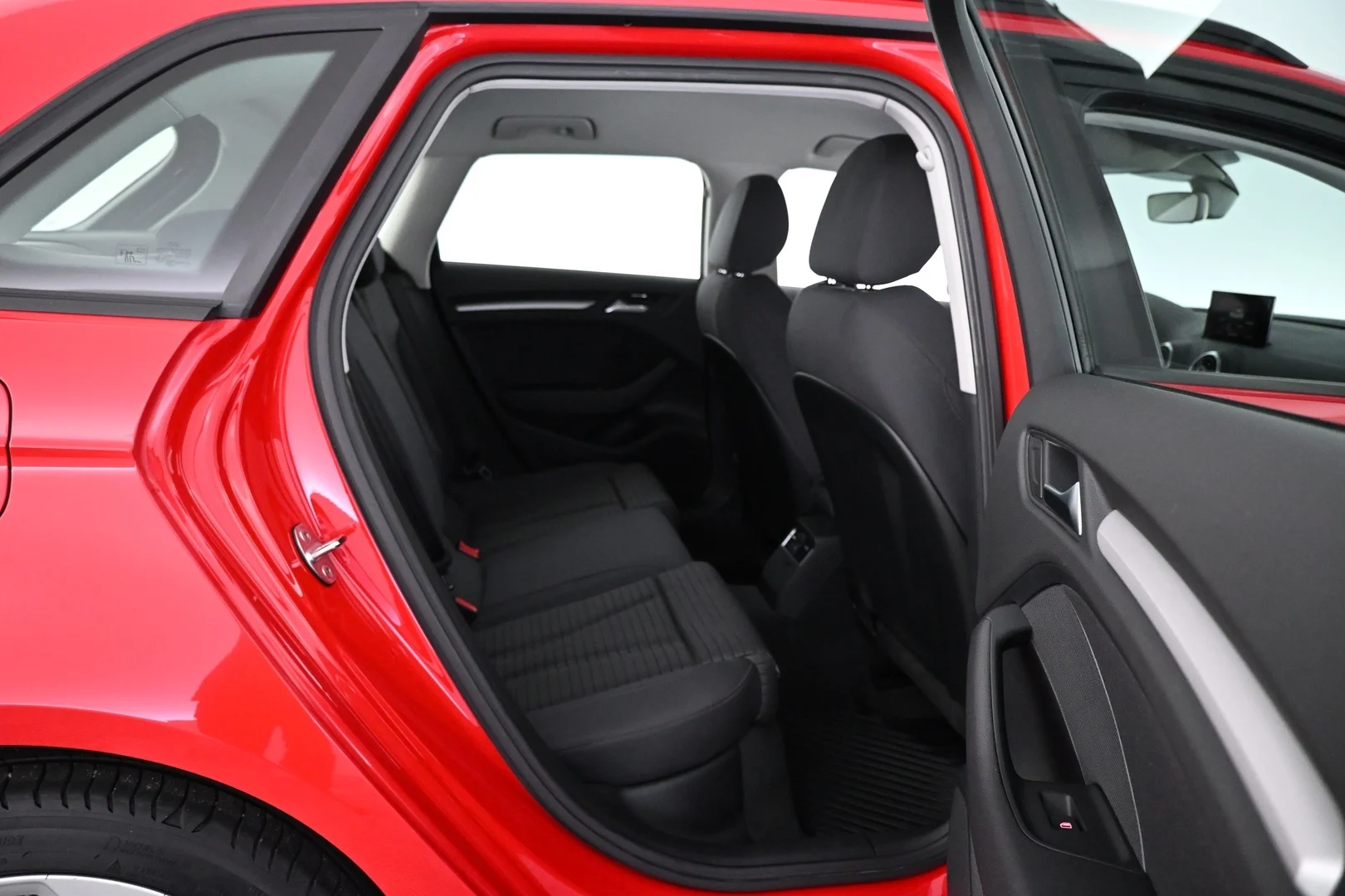 Car Image - 6xwnLx5BxqXByNABEuqcec