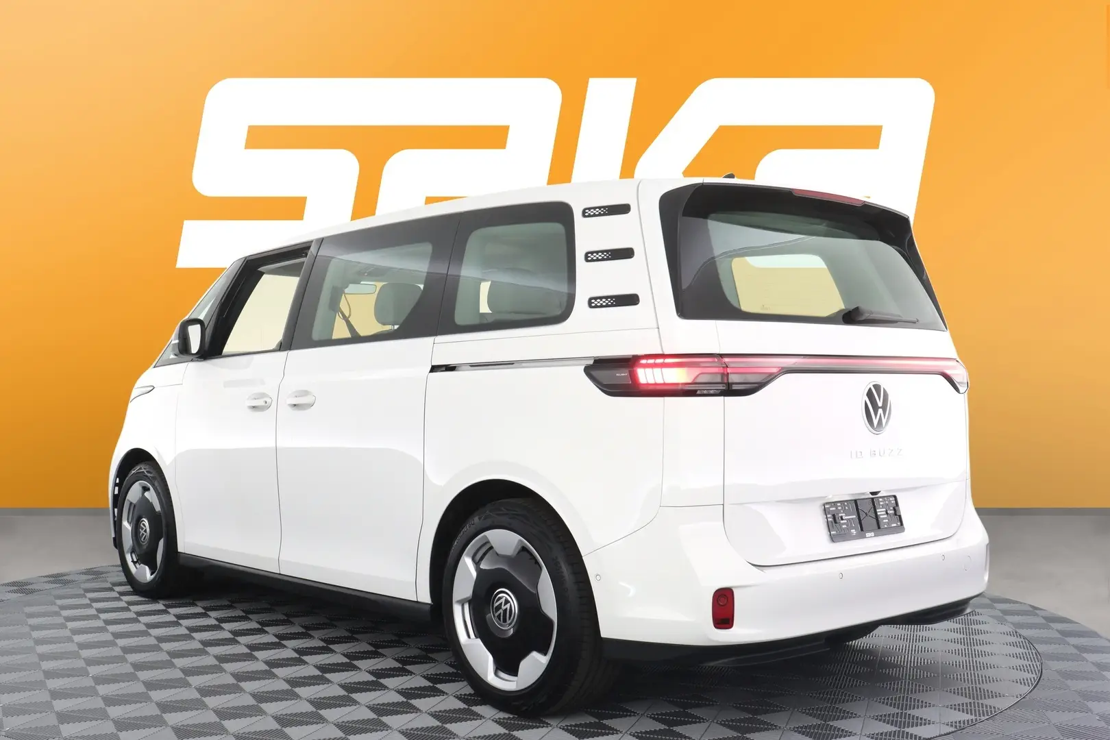 Car Image - 4wIv2Y1RNKtPKooBX0C2xs