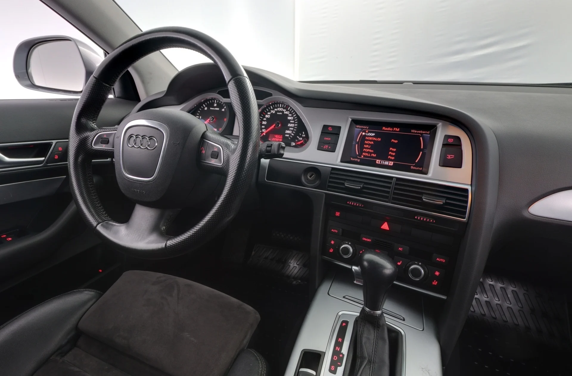 Car Image - 7rLsQwOJgfEJftydcUILGR