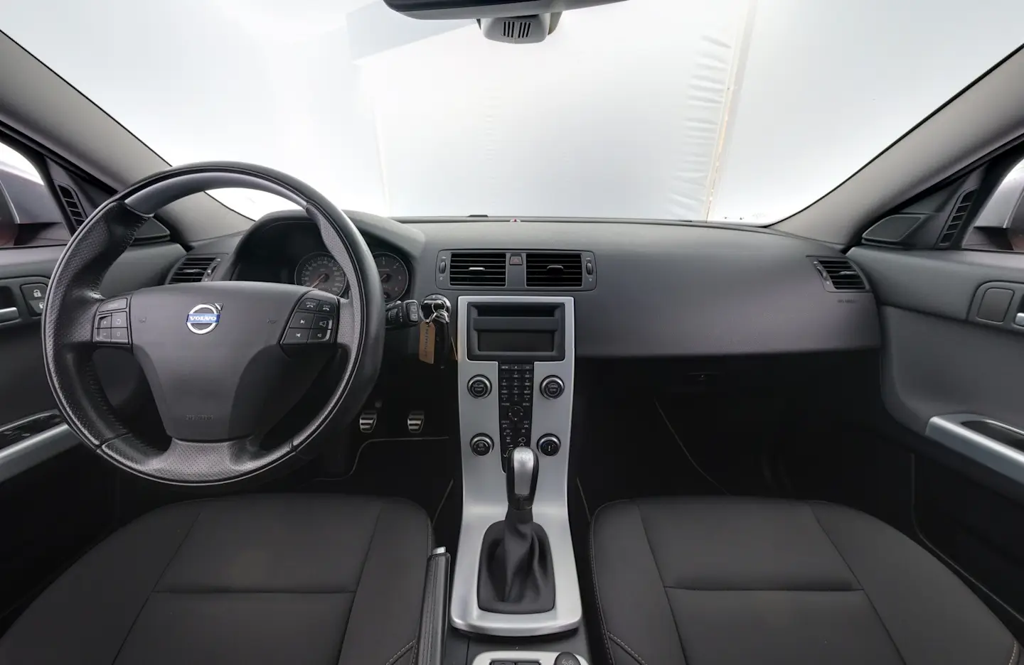 Car Image - 4Ibmovc0jOECYtMgzS9M64