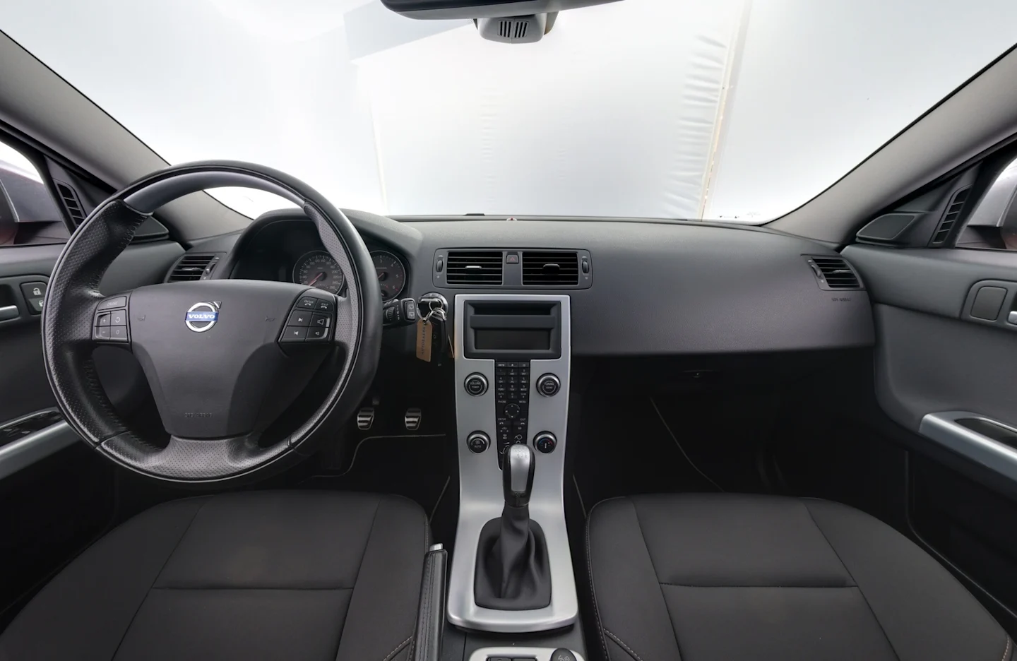 Car Image - 4Ibmovc0jOECYtMgzS9M64