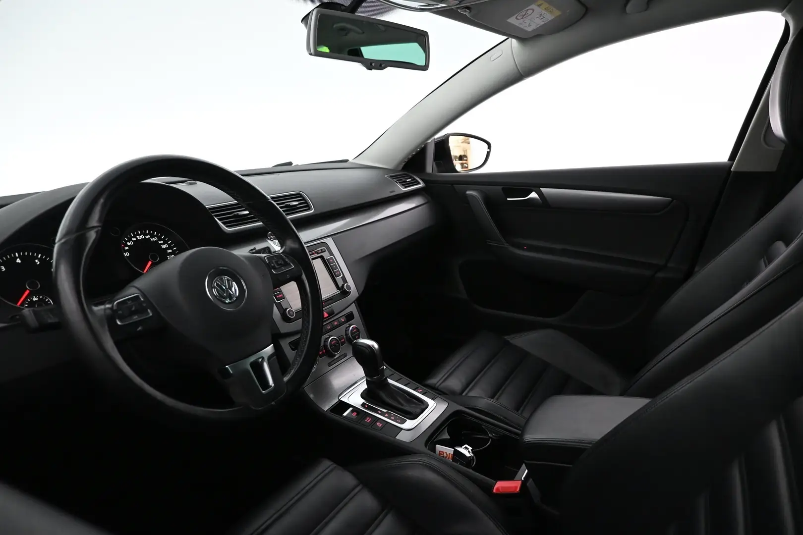 Car Image - 5Nhz8y2aW4YcjxEI20pDiy