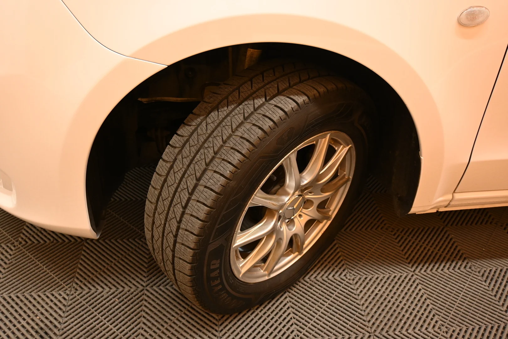 Car Image - 3flNy5WX9BSM1w2aGZOEjC
