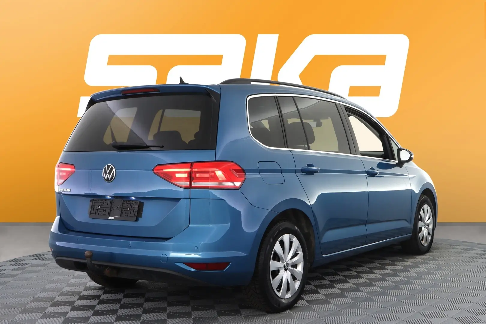 Car Image - 5EXCVIvs5k6tnkOcCeQuxj