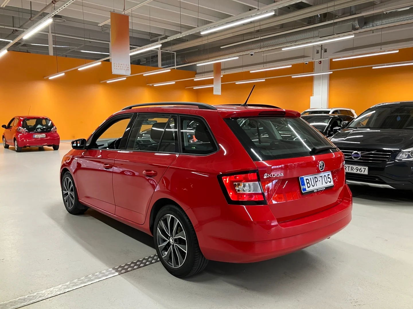 Car Image - 6O9O6YRswQuCIbNU9D5HA
