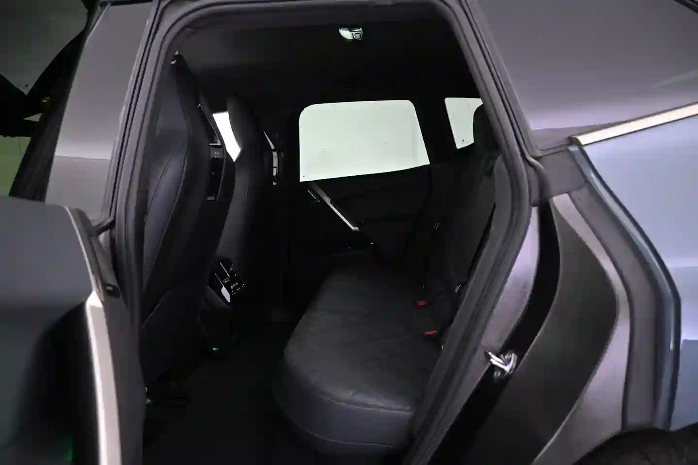 Car Image - 6KGvjyUJIPwCg8erPRx2hh