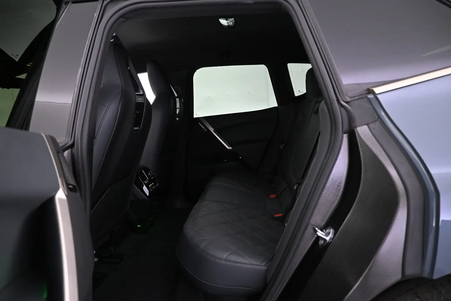 Car Image - 6KGvjyUJIPwCg8erPRx2hh