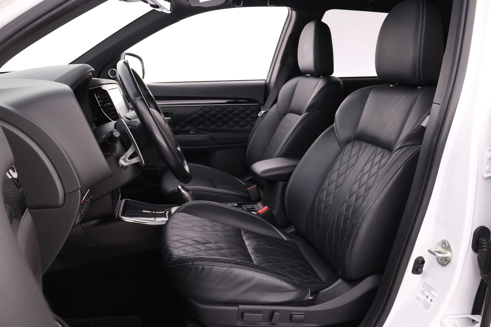 Car Image - 2hPN6NabmMF0SSYtjuqdFA
