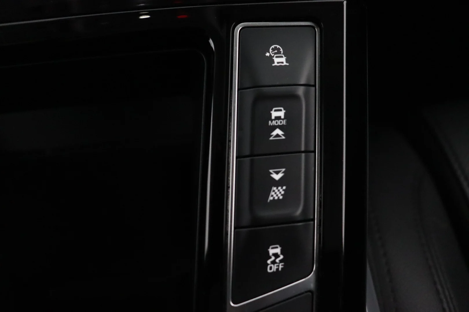 Car Image - 7CxCasGOnmChsGmOVMVRMo