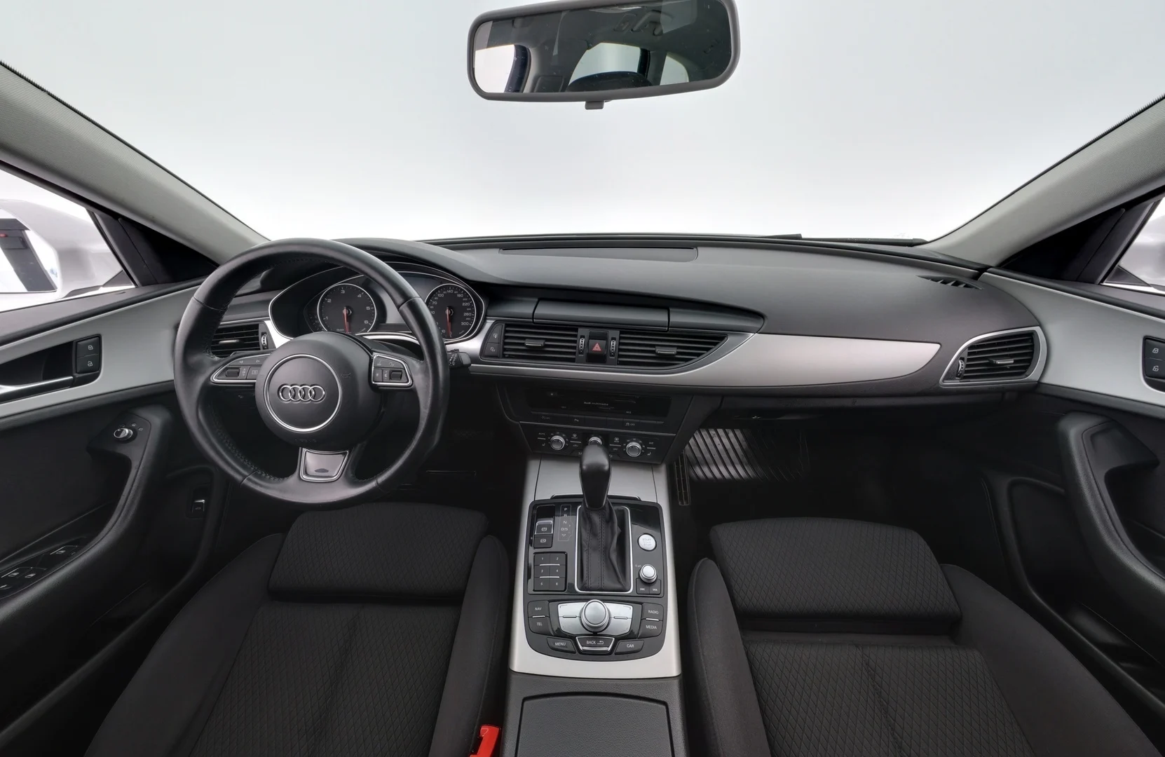 Car Image - 5q79eVewwcxP6mdANKC7FS