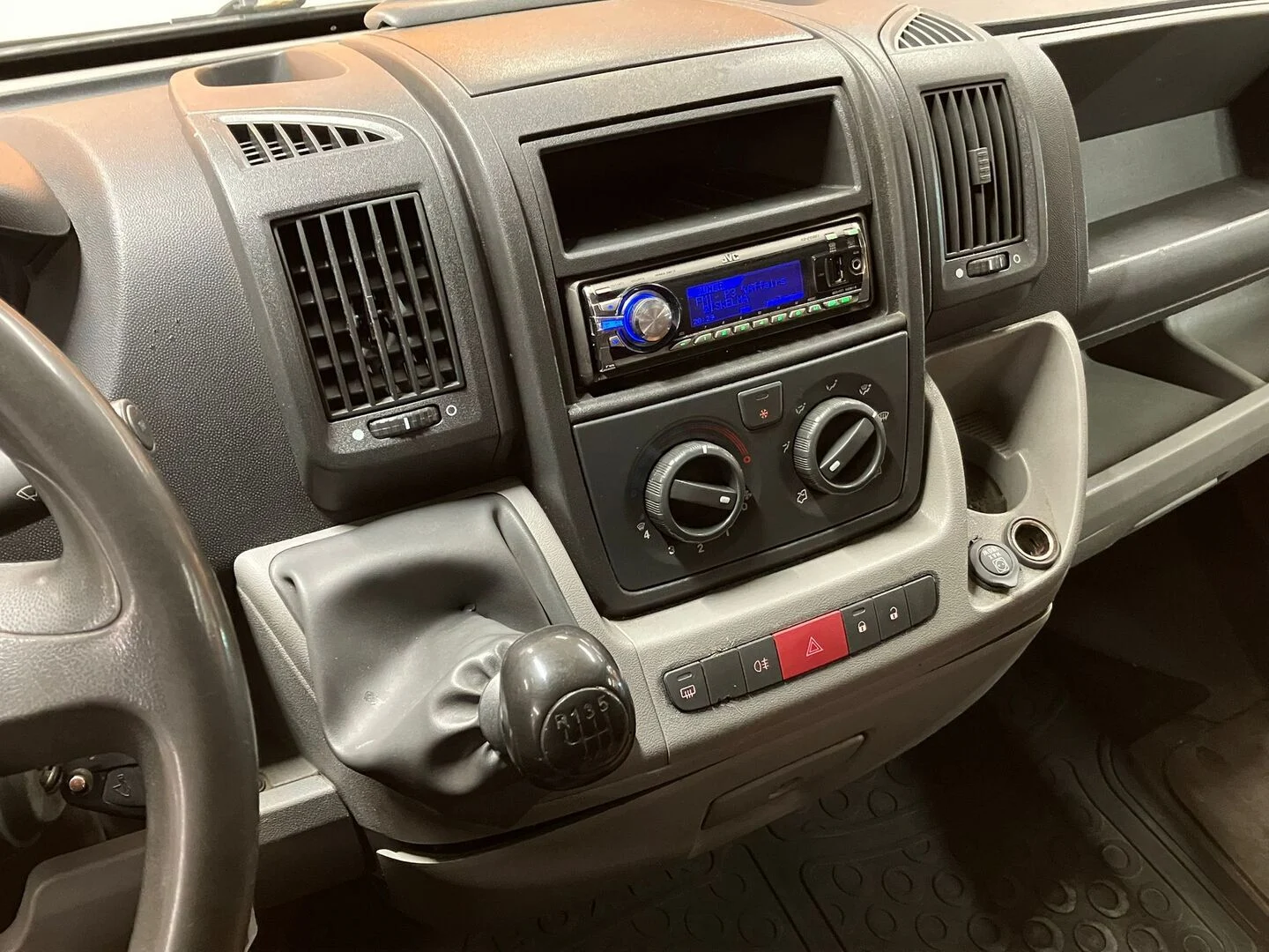 Car Image - 2ULQZVRjSFoMu4vUY3GG0L