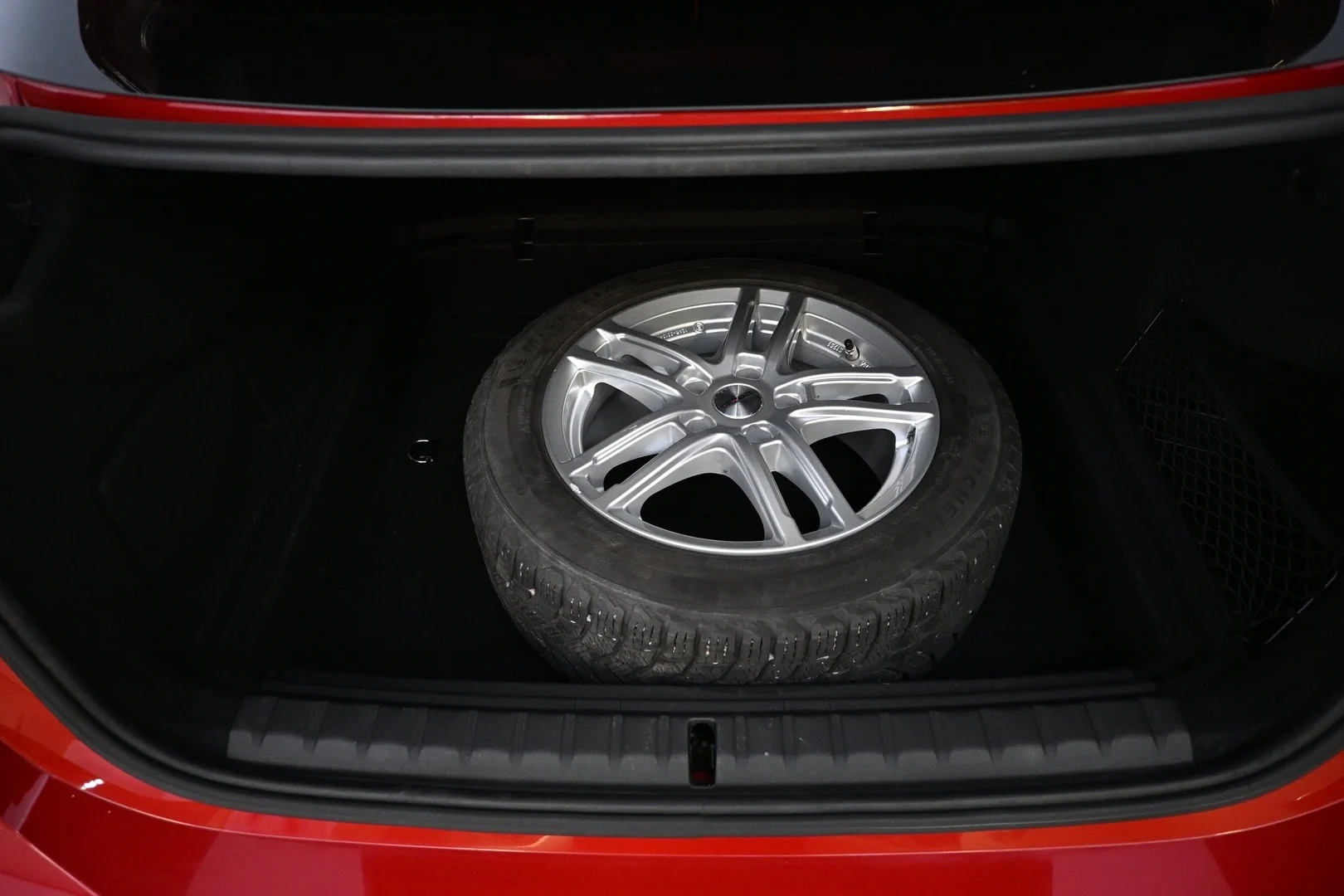 Car Image - 6VqVPCNYkoqe6GQnI4aW4V